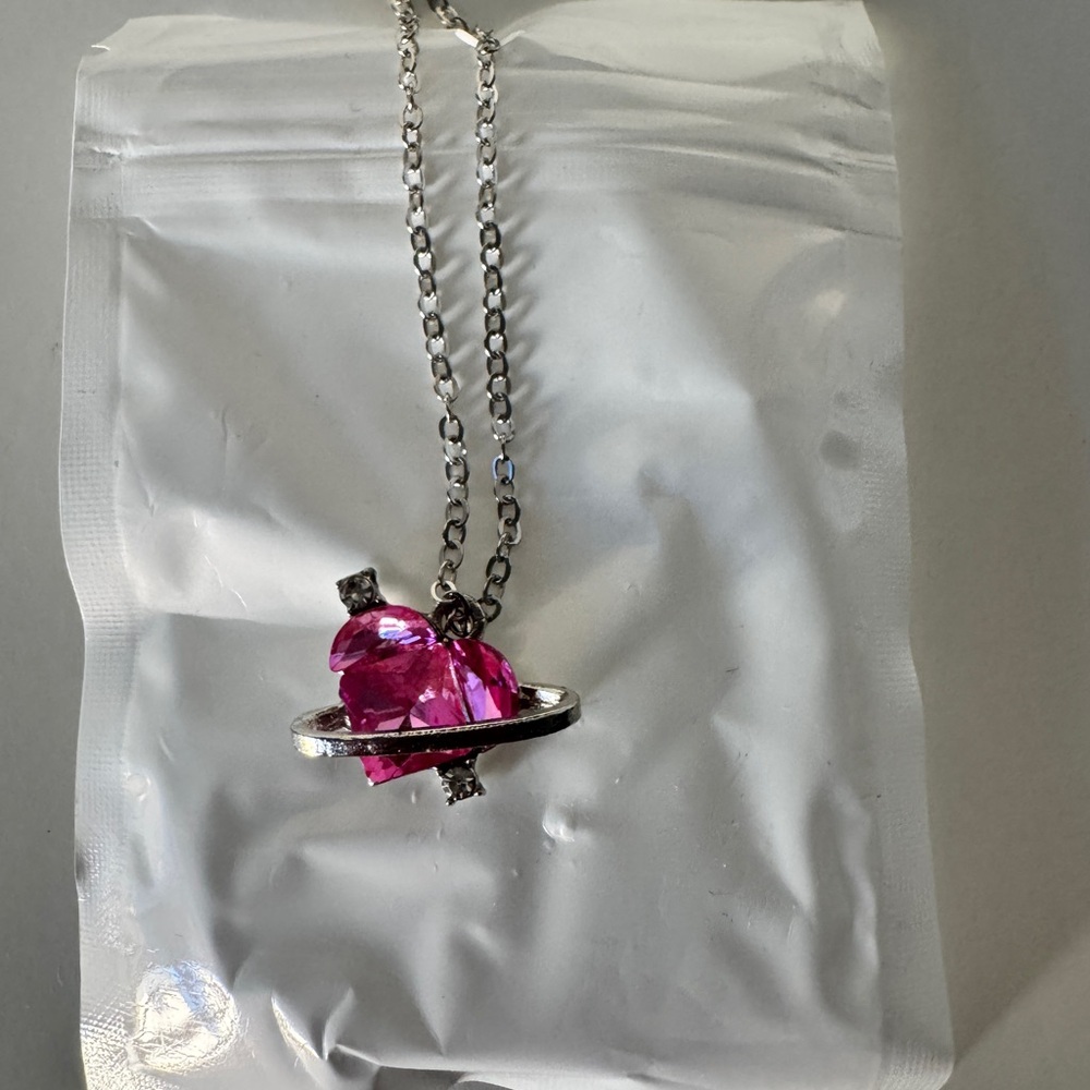 Elegant Women's Rhinestone Heart Pendant Necklace Charm Brass Plated Silver - Picture 5 of 5